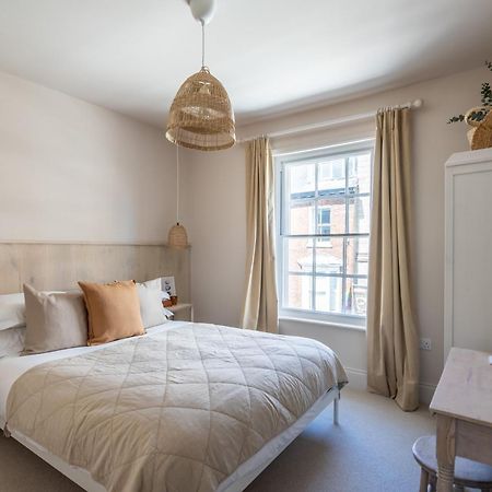 The Lark Apartment Йорк Екстериор снимка