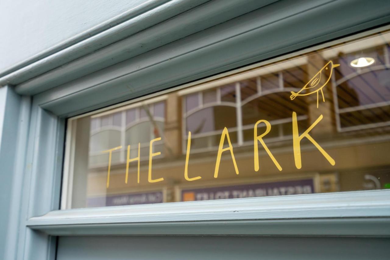 The Lark Apartment Йорк Екстериор снимка