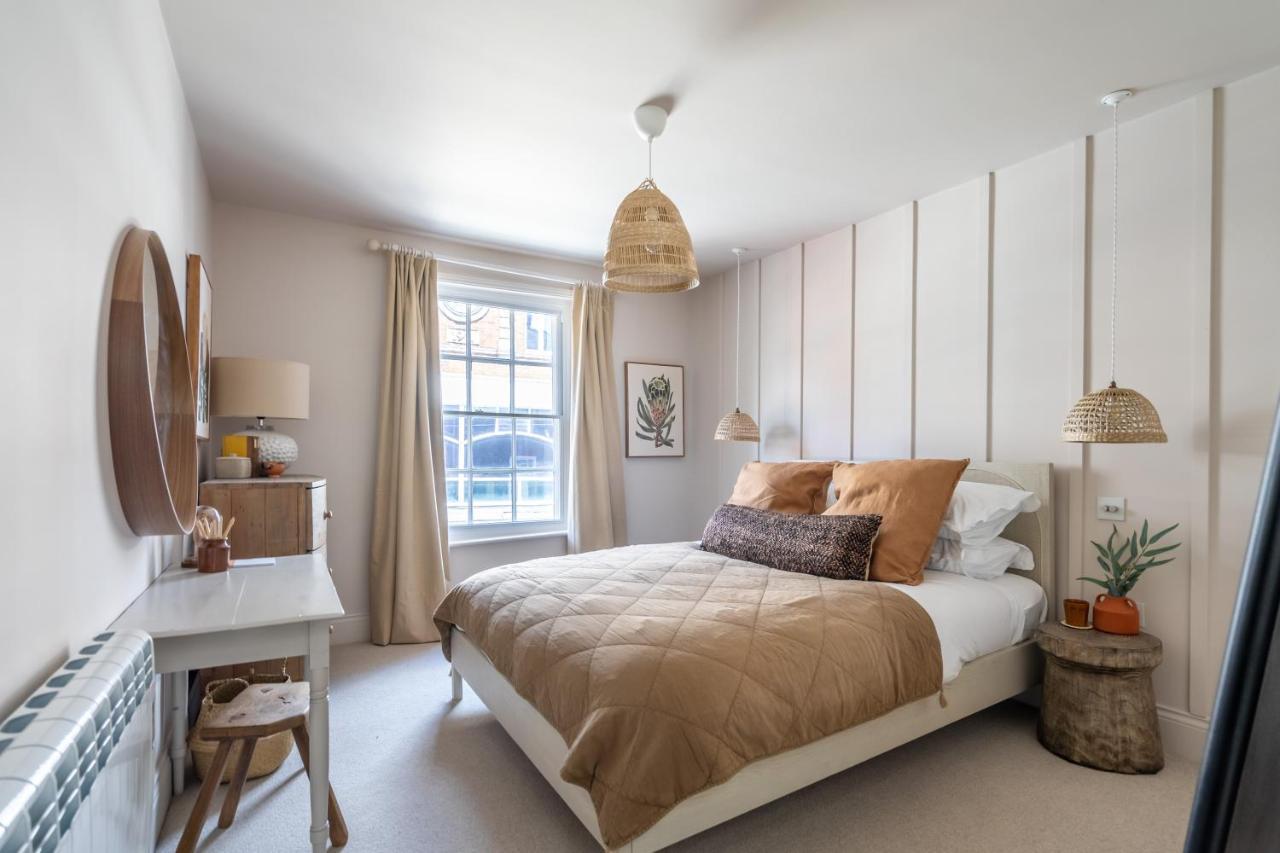 The Lark Apartment Йорк Екстериор снимка
